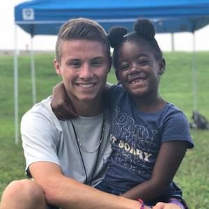 Meet your Posher, Peyton